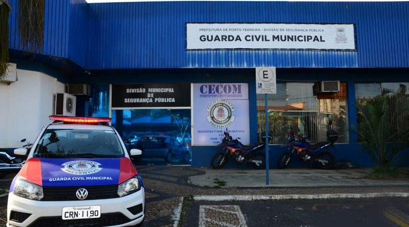 GCM prende homem em flagrante por furto no bairro Santo Afonso.