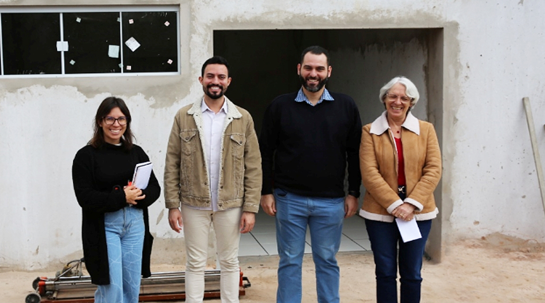 Prefeito e secretários fazem vistoria em obras de revitalização e ampliação da USF do Jardim Águas Claras