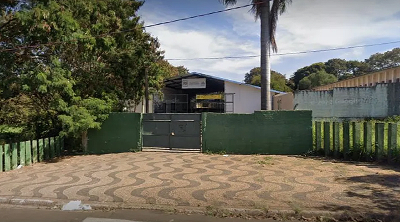 Adolescente agride 2 alunas com um martelo em escola de Leme