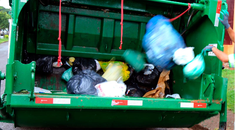 Confira alterações no horário da coleta de lixo devido às festividades de final de ano
