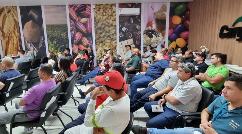 Polícia Militar de Porto Ferreira realiza palestra do “Agosto Lilás