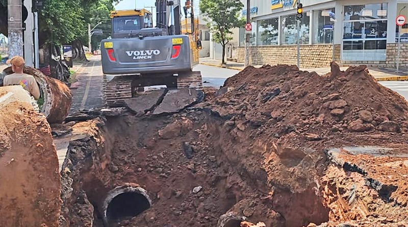 Obras emergenciais alteram o trânsito na Avenida Engenheiro Nicolau de Vergueiro Forjaz