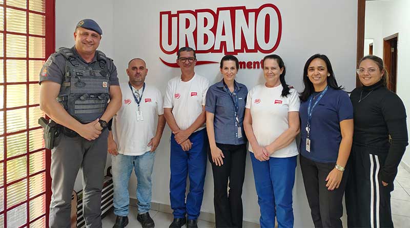 Polícia Militar realiza palestra educativa na empresa Urbana Alimentos em alusão ao Maio Amarelo