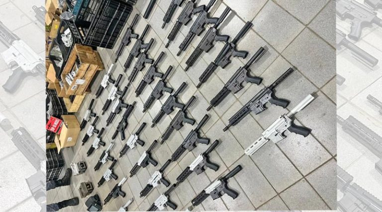 PM fecha fábrica ilegal de armas e apreende 40 fuzis em Americana SP