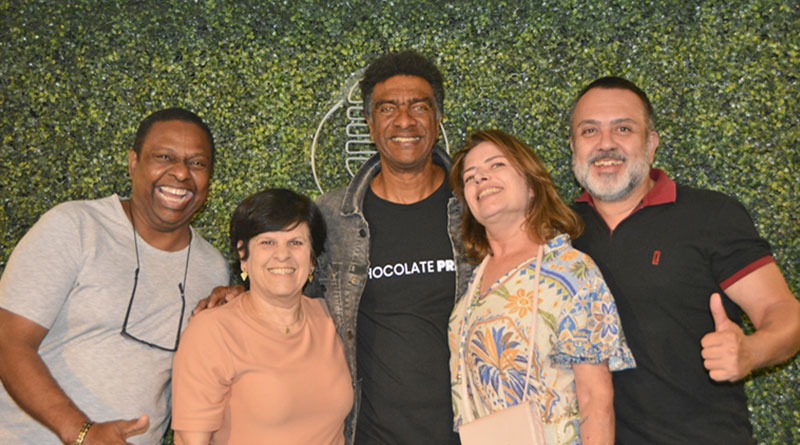 Show de Humor com Hélio de La Peña no Kangurus