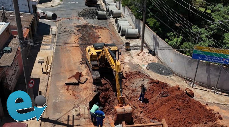 Obras de infraestrutura no bairro Cristo Redentor buscam solução para alagamentos