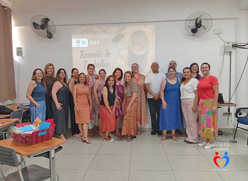 Seduc participa de reunião do Pacto EJA com gestores municipais em Pirassununga