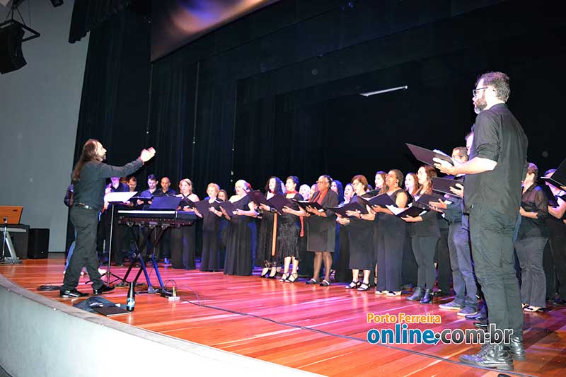 Orquestra Experimental realiza ensaio geral no Teatro Municipal antes de apresen [...]