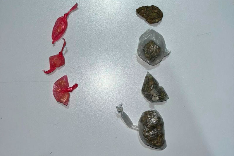 GCM detém Homem com Porções de Maconha e Crack no Centro de Pirassununga