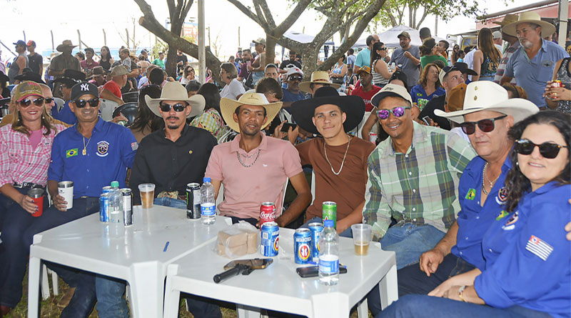 Porto Ferreira celebrou a tradição na Cavalgada Ferreirense