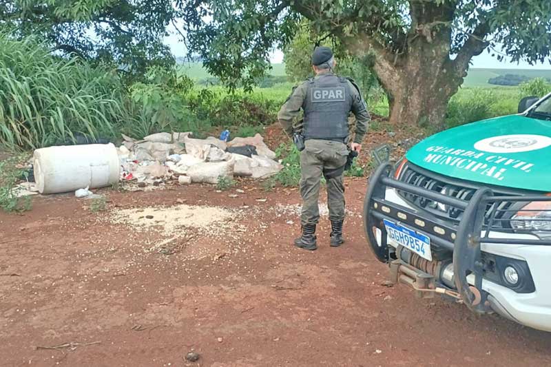 GPAR identifica descarte irregular de resíduos possivelmente odontológicos em ár [...]