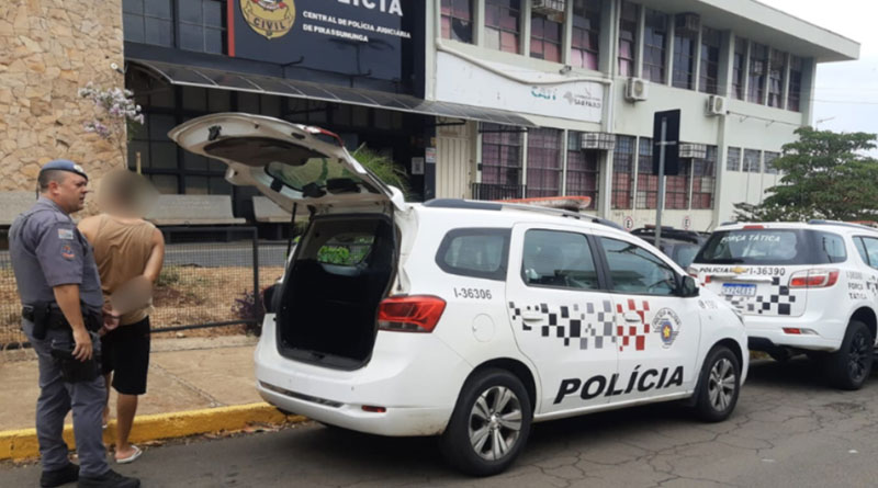 Homem é preso por descumprir medida protetiva e ameaçar ex-companheira em Pirassununga