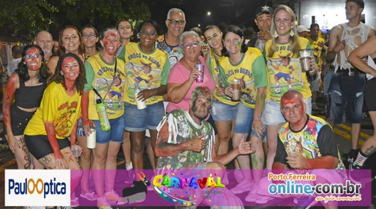 Abertura oficial do Carnaval reúne foliões na cidade