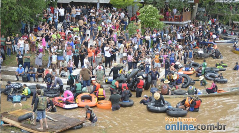 Descida de boia Cachoeira de Emas até Porto Ferreira