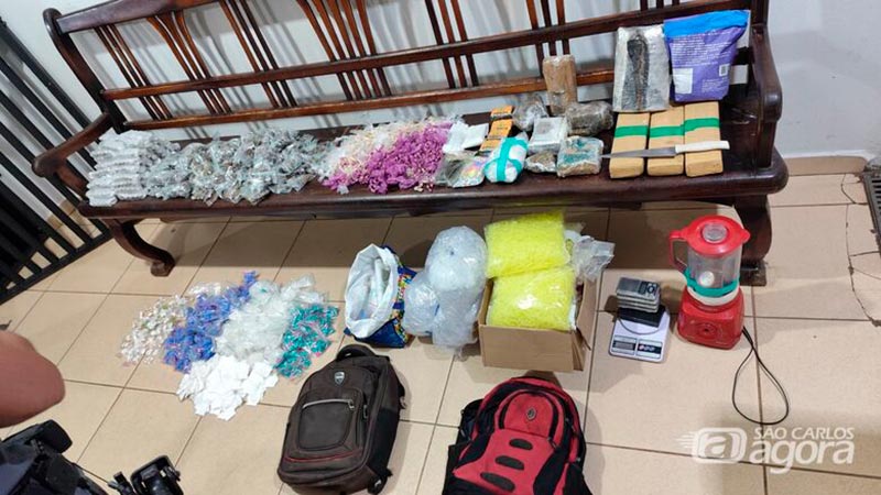 Força Tática e ROCAM estouram “casa bomba” com mais de 15 quilos de drogas