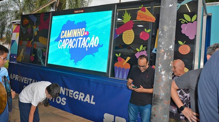 Carreta Caminho da Capacitação em Porto Ferreira