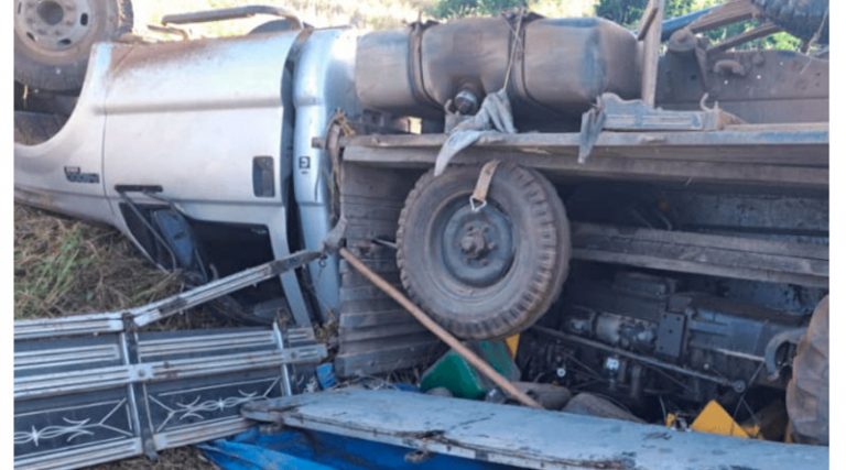 Tentativa de furto de trator termina com veículo capotado em vicinal de Pirassun [...]