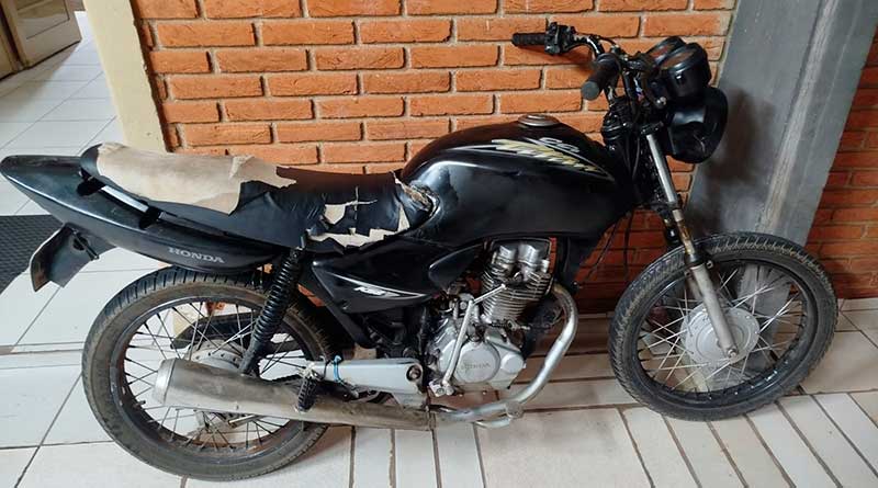 Policiais Militares de Porto Ferreira apreendem motocicleta com sinais identificadores suprimidos