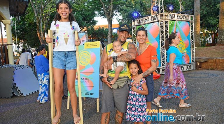 Circuito Sesc de Artes levou alegria e diversão para a Praça da Matriz!