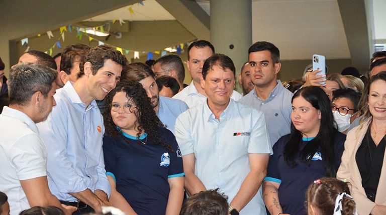 Governador Tarcísio de Freitas e secretário da Educação Renato Feder participam  [...]