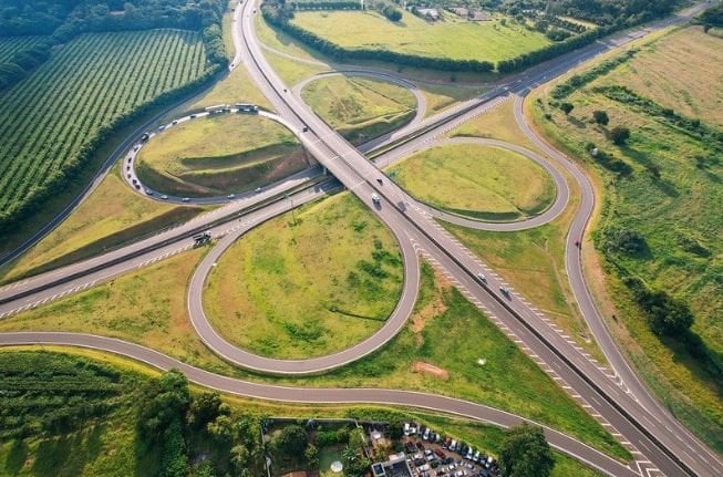 Arteris Intervias registra fluxo 9% acima do previsto durante feriado da Revoluç [...]