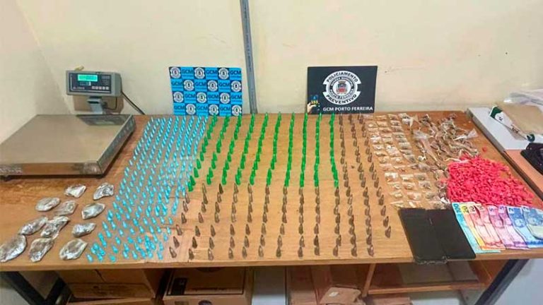 GCM apreende mais de 1 kg de drogas durante ocorrência de ato infracional por tr [...]